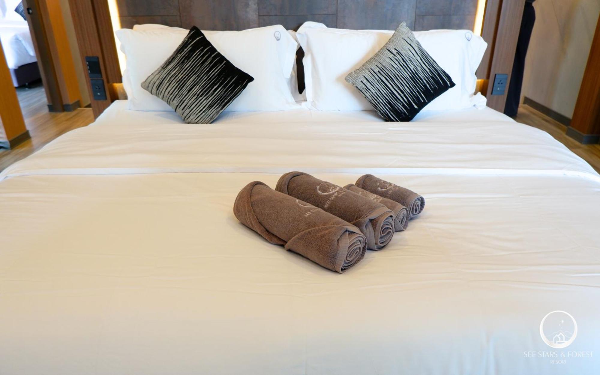 See Stars & Forest Resort Amphoe Sawang Daen Din 外观 照片